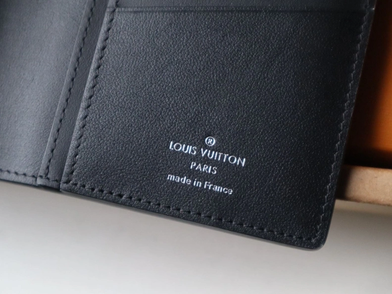 Popular LX Wallets 12034