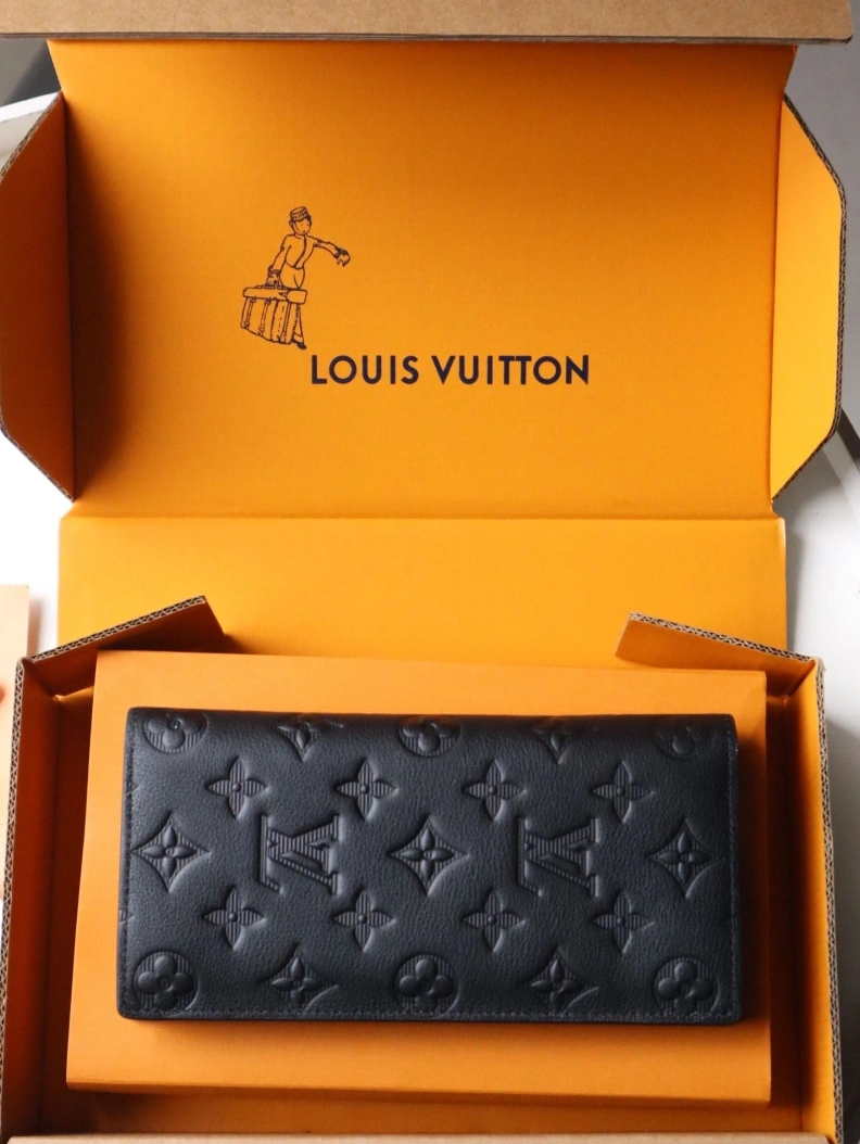 Breathable LX Wallets 12019