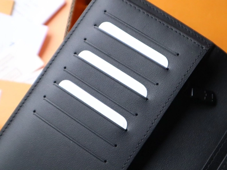 Breathable LX Wallets 12019