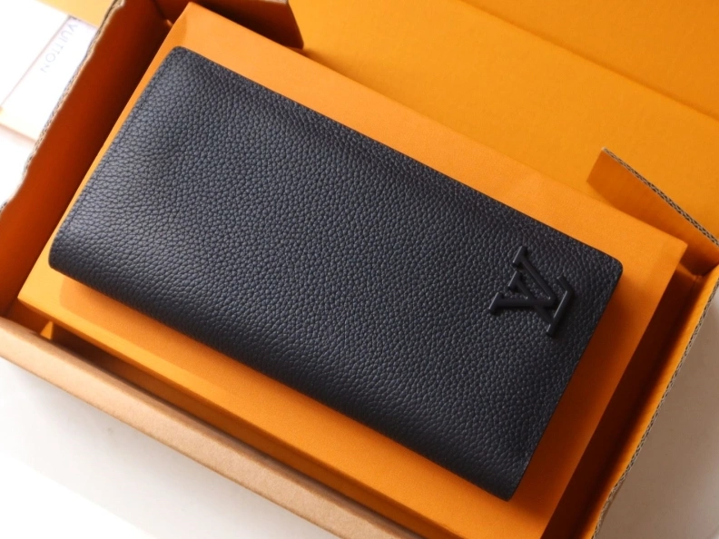 Soft LX Wallets 12014
