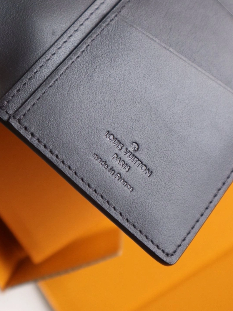 Soft LX Wallets 12014