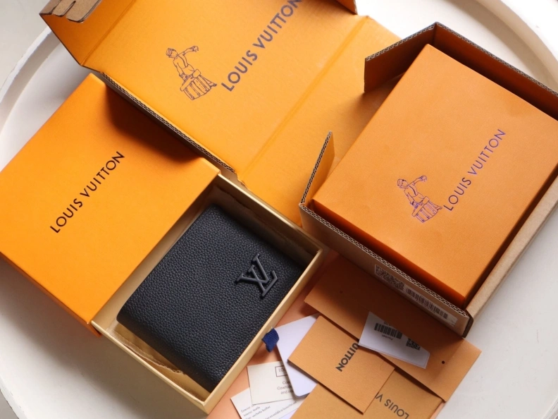 WellDesigned LX Wallets 12012