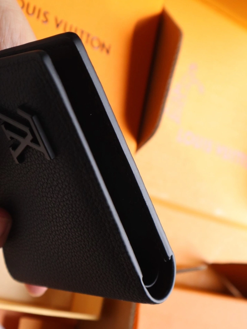 WellDesigned LX Wallets 12012