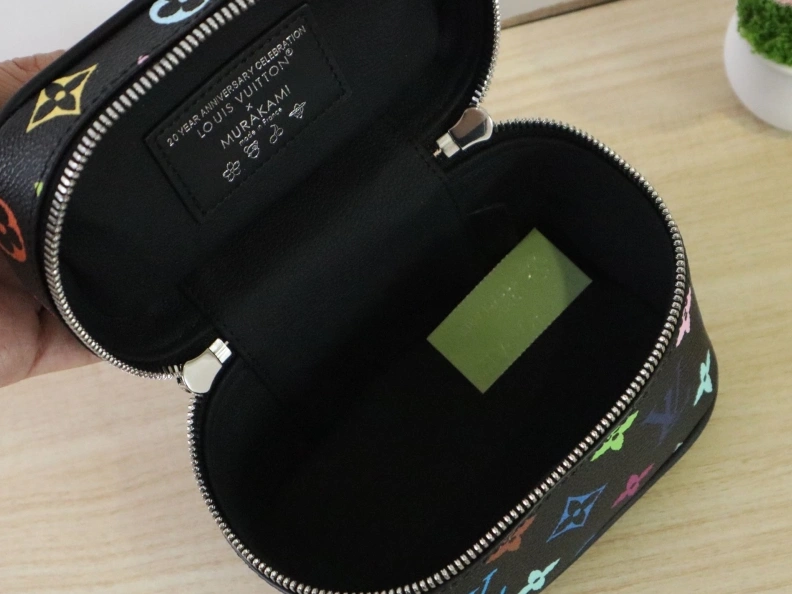 LX Cosmetic Bags GoAnywhere 12106