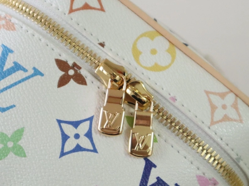 LX Cosmetic Bags Versatile 12105