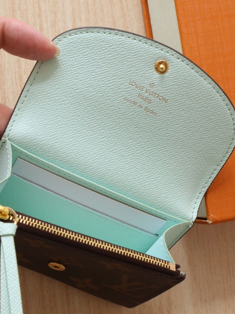Sophisticated LX Wallets 11988