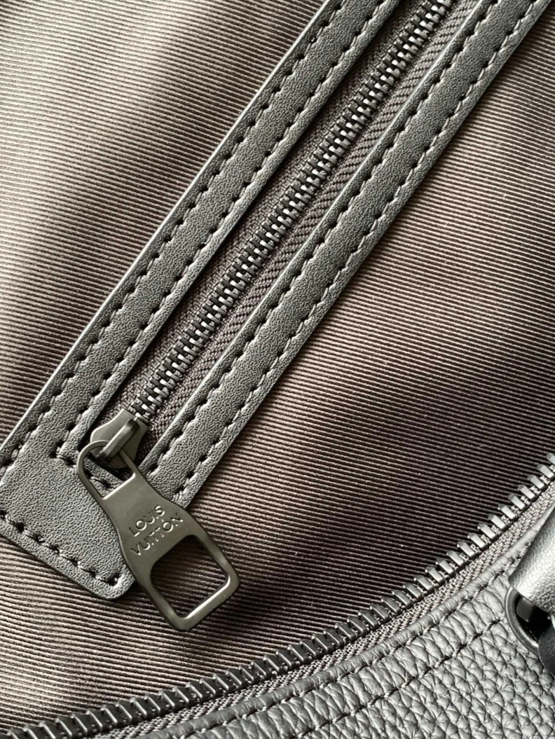 Stylish LX Travel Bags 17982