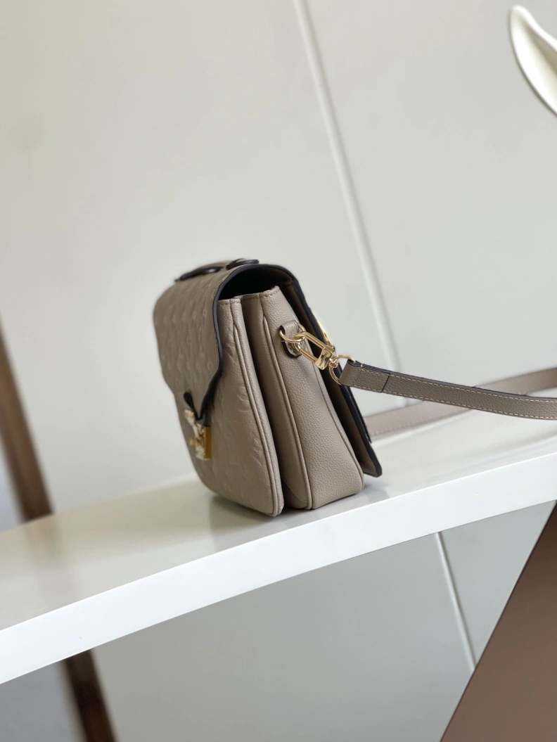 LX Satchel bags ModernLook 18135