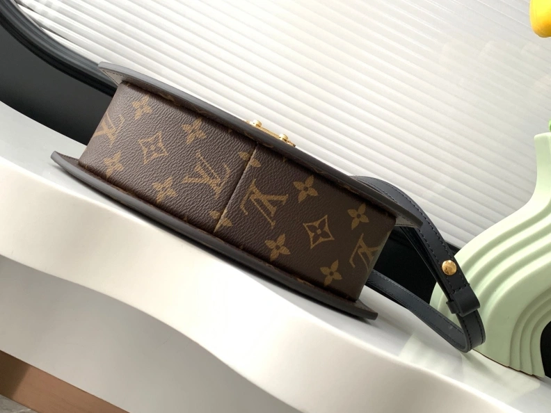 LX Top Handle Bags Lightweight 18026