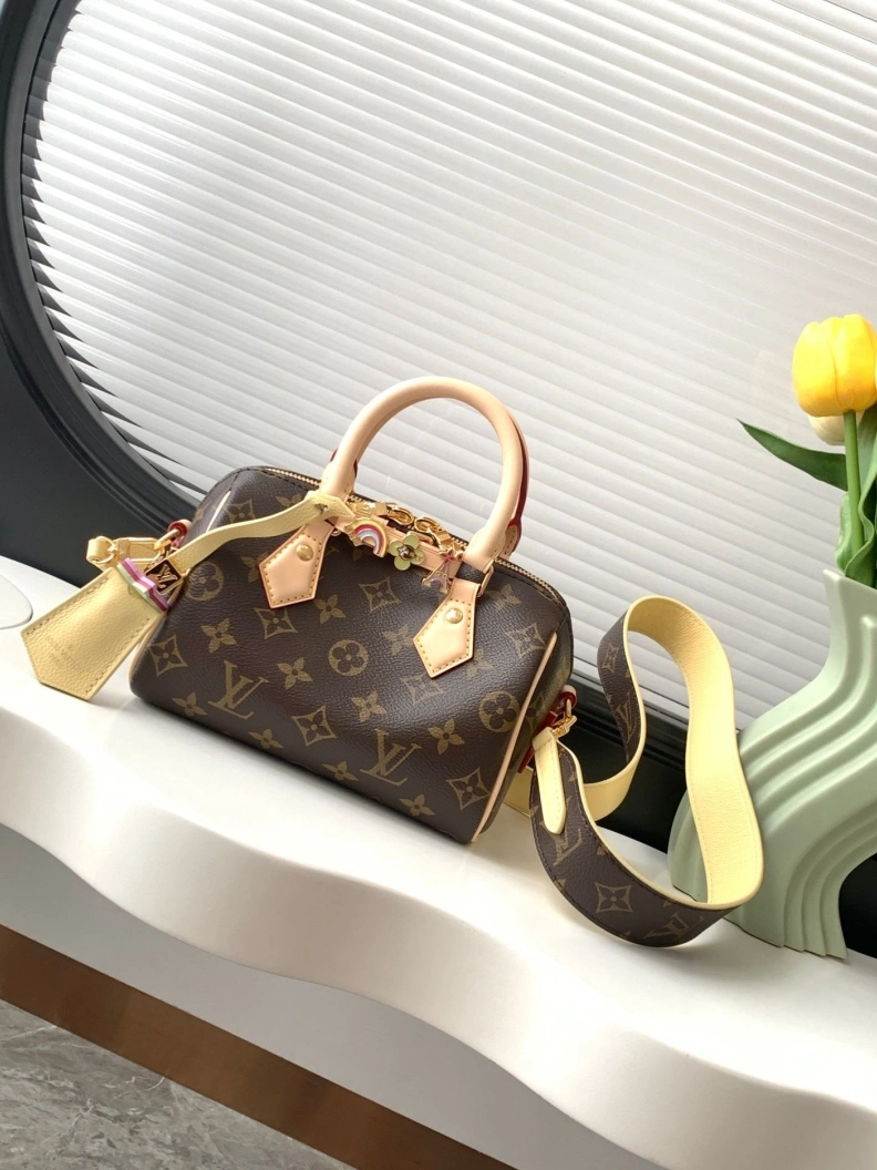 Versatile LX Speedy Bags 18039