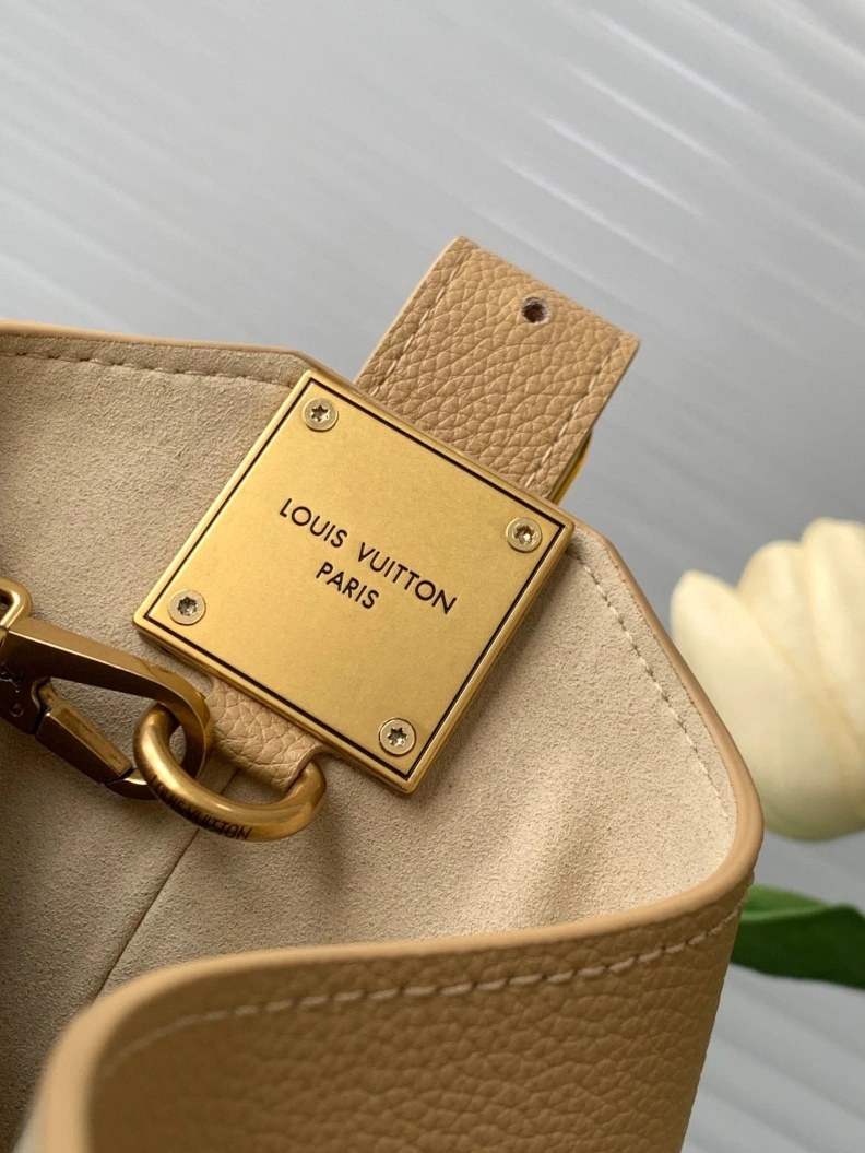 Modern LX Top Handle Bags 18036