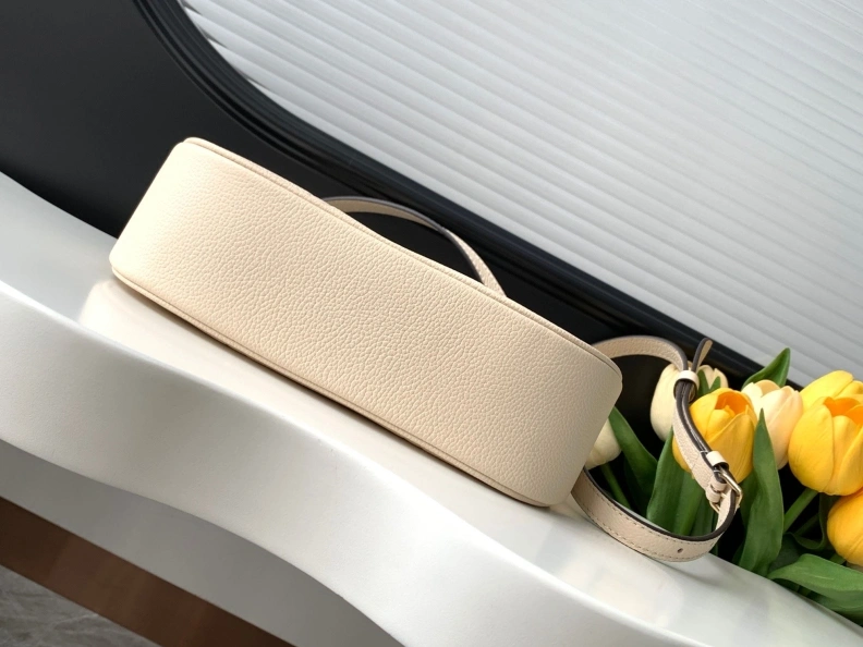 StreetReady LX Top Handle Bags 18030