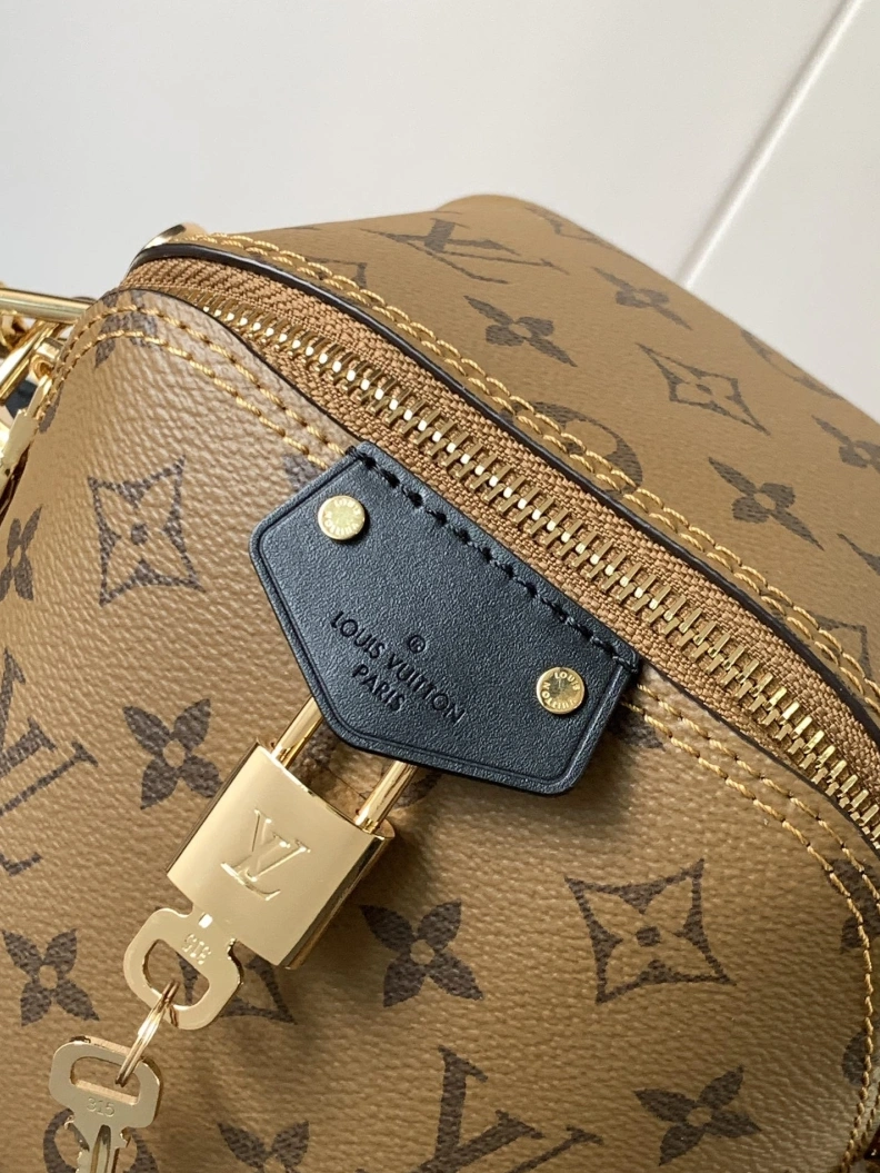Functional LX Cosmetic Bags 18145