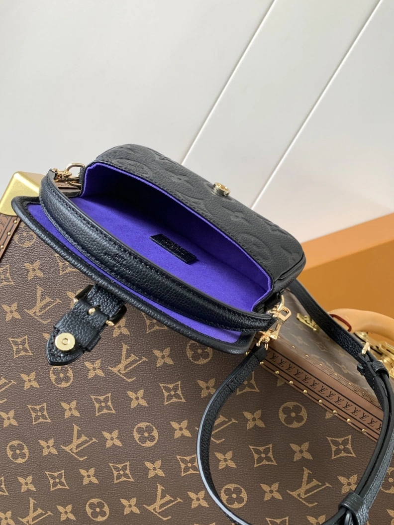 Classic LX Satchel bags 18134