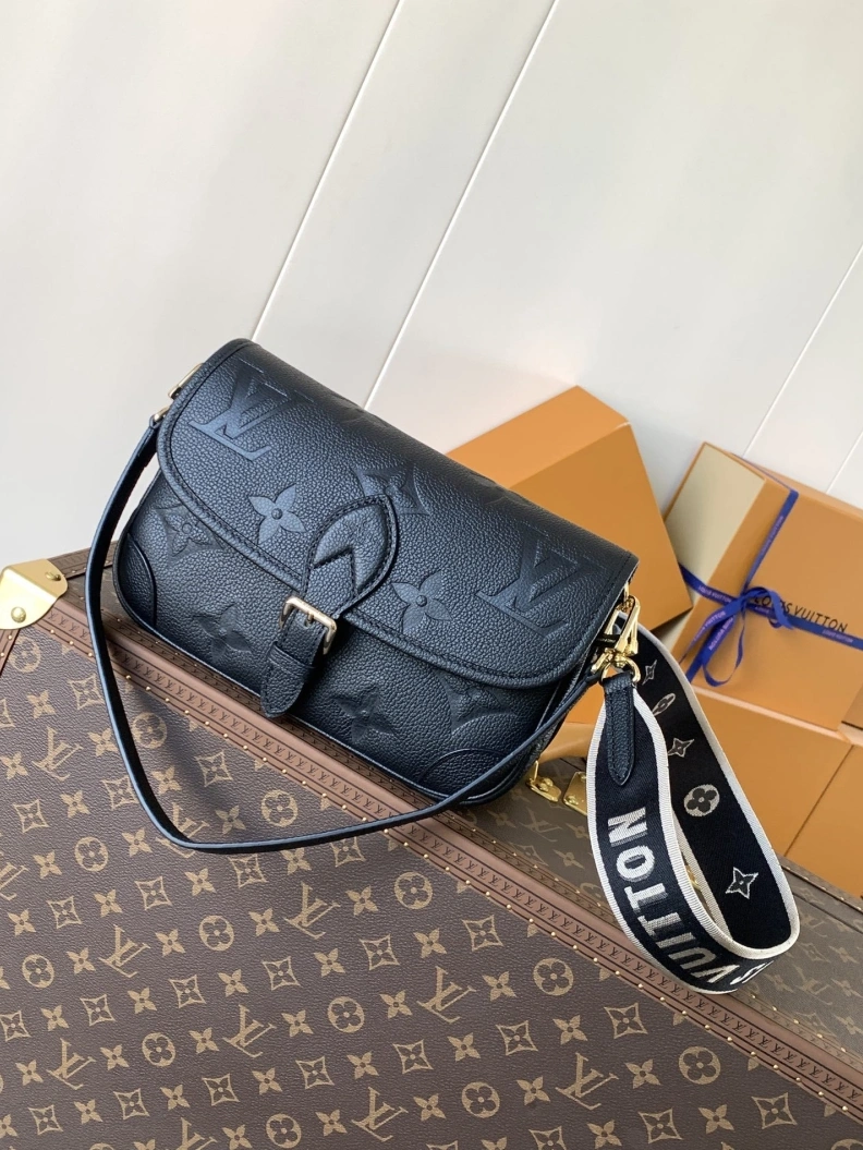 LX Satchel bags Popular 18125