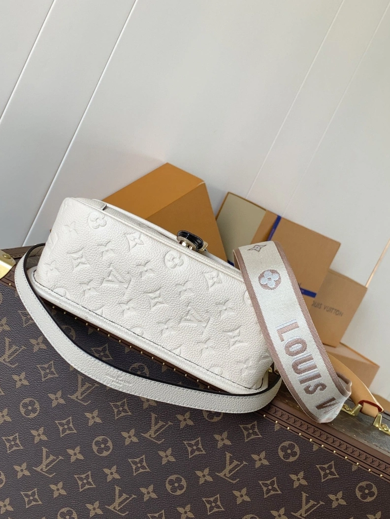 LX Satchel bags Comfortable 18127