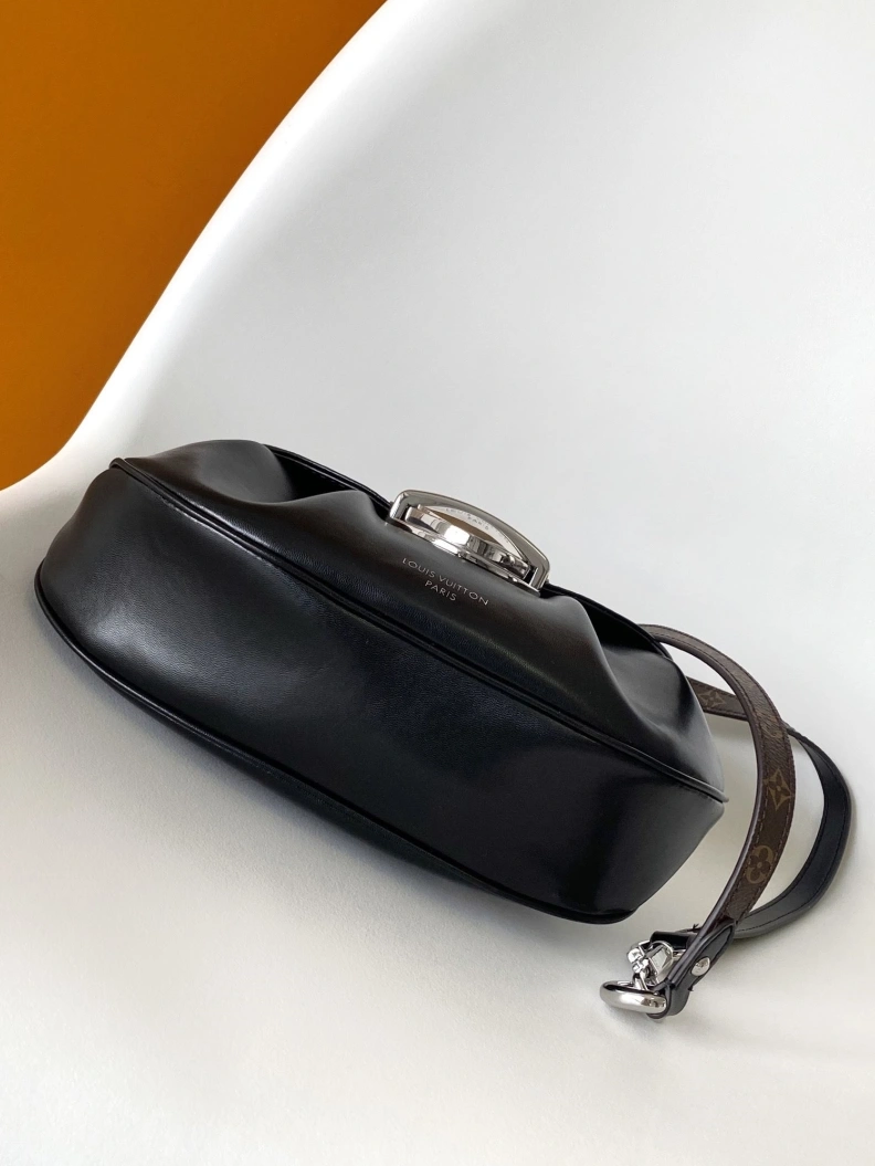 LX Satchel bags Soft 18124