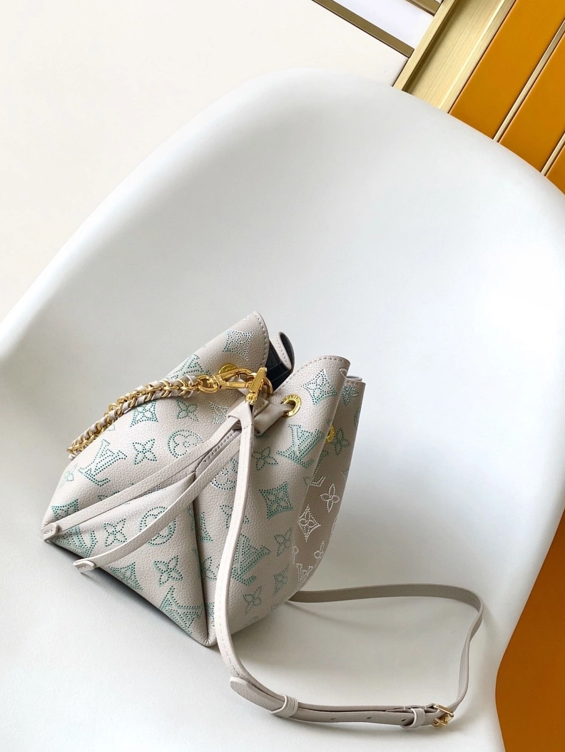 Bold LX Bucket Bags 18169