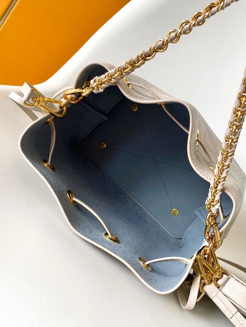 Bold LX Bucket Bags 18169