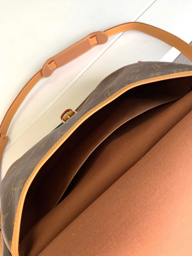 Vibrant LX Satchel bags 18121