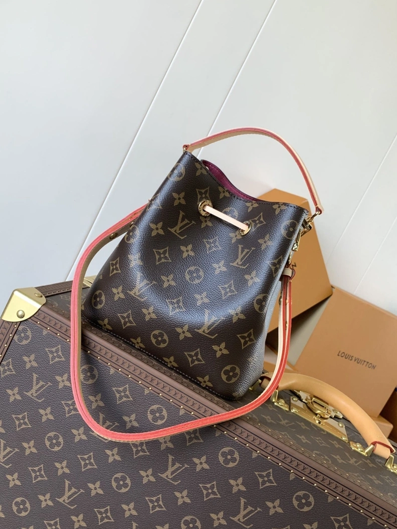 LX Bucket Bags Lightweight 18177