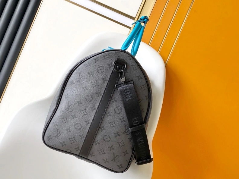 Trendsetting LX Travel Bags 17987