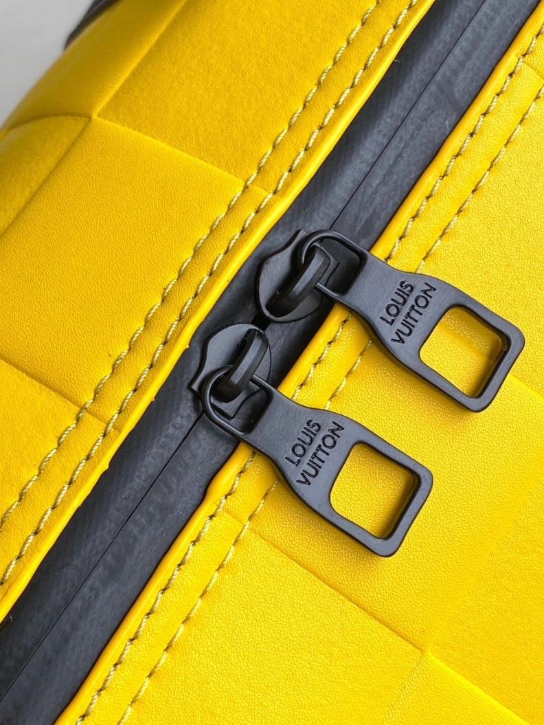Comfortable LX Travel Bags 17964