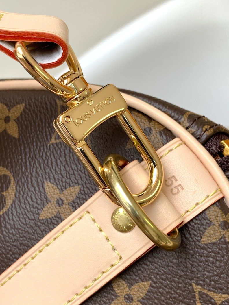 Versatile LX Travel Bags 17950