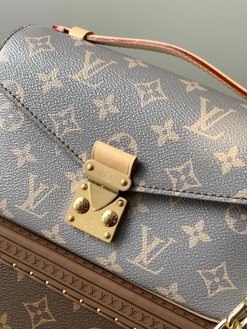 Comfortable LX Satchel bags 18123