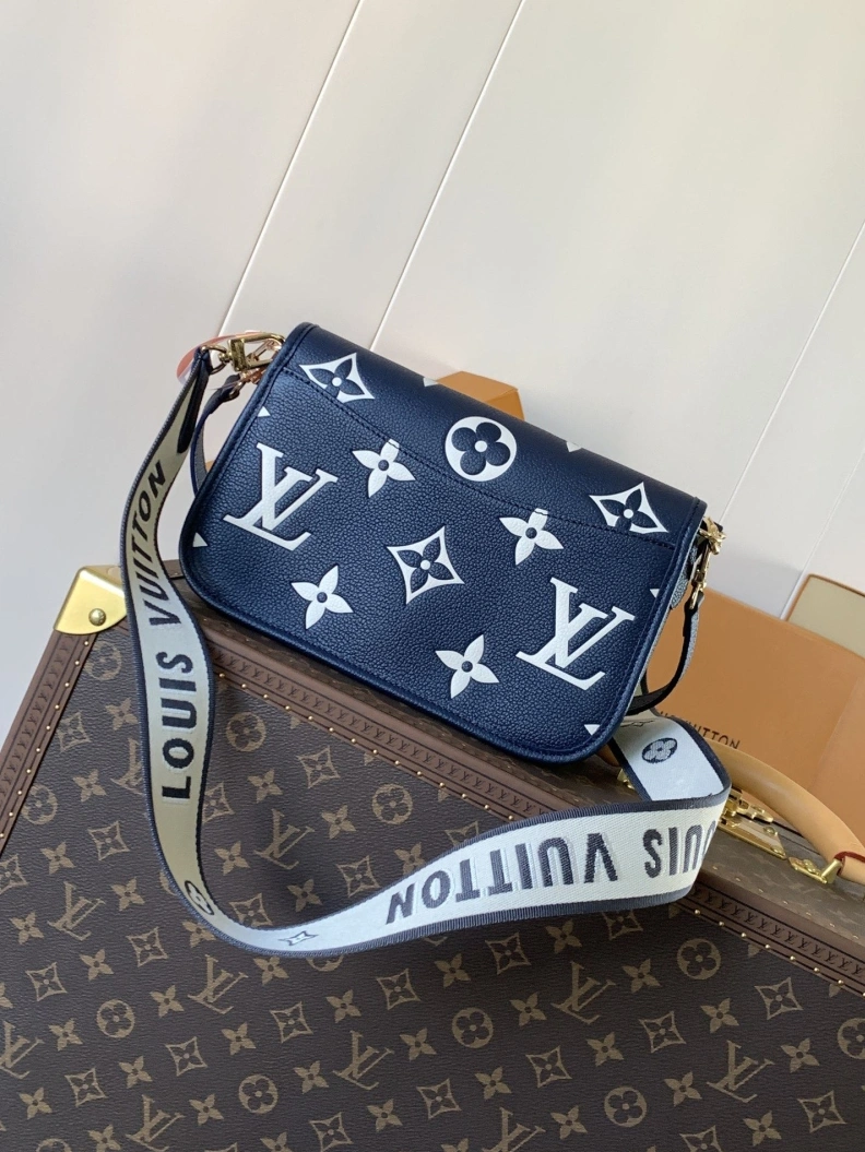 StreetReady LX Satchel bags 18097