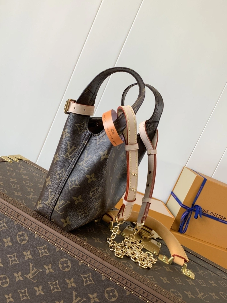 WellDesigned LX Top Handle Bags 18012