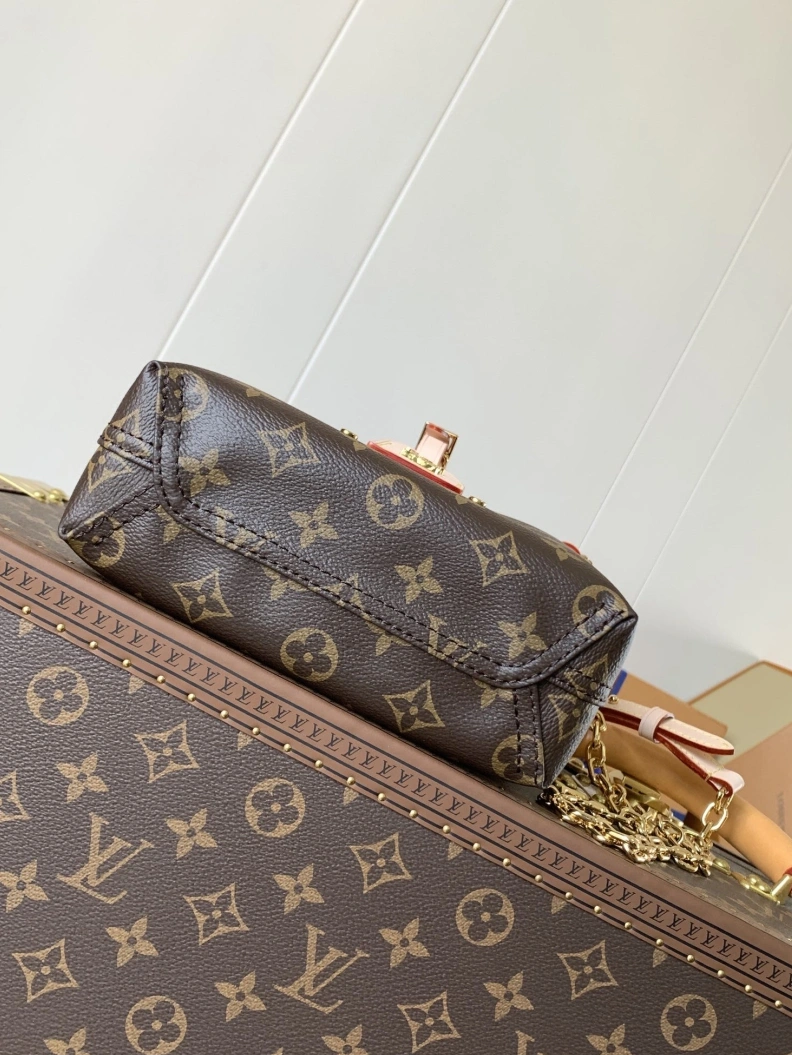 WellDesigned LX Top Handle Bags 18012