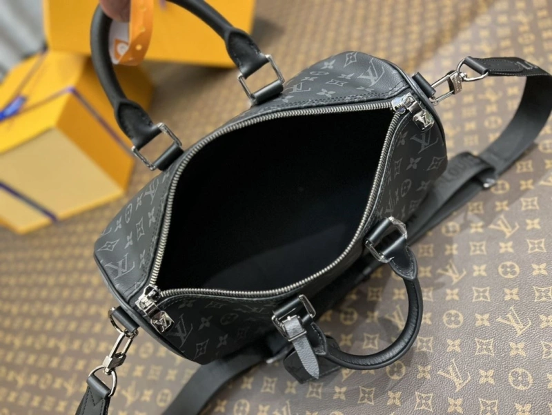 Minimalist LX Travel Bags 19910