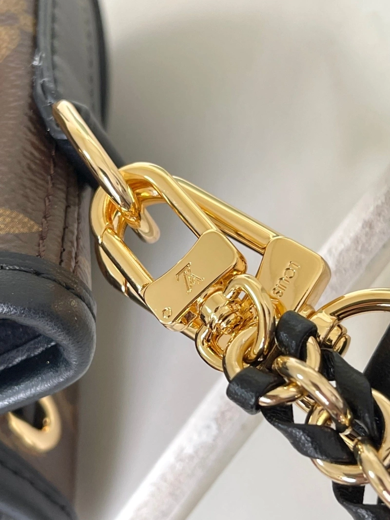 Lightweight LX Bucket Bags 20944