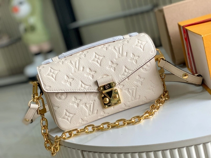 Soft LX Satchel bags 20680