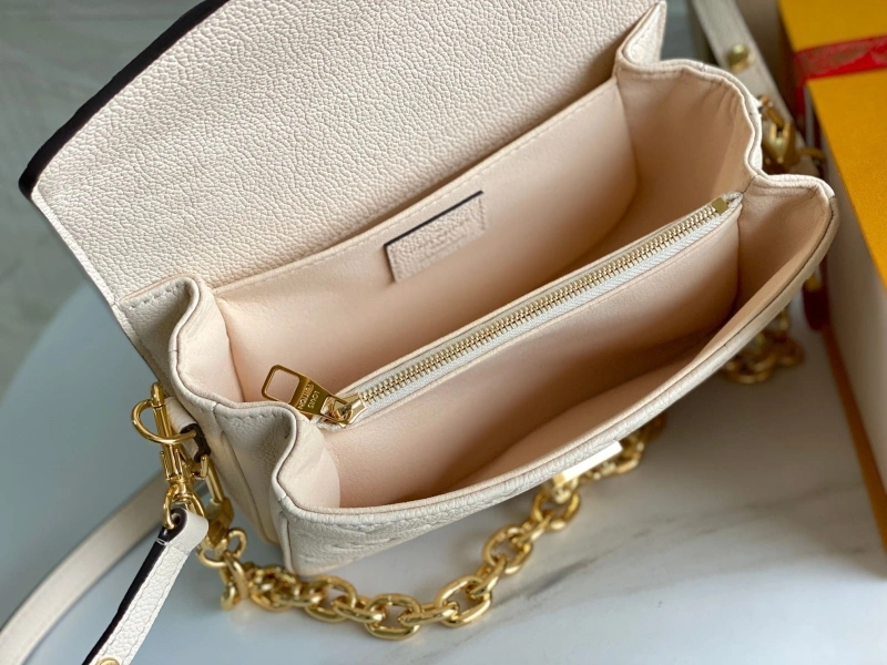 Soft LX Satchel bags 20680