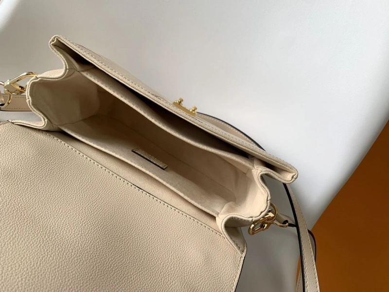 Soft LX Satchel bags 20641