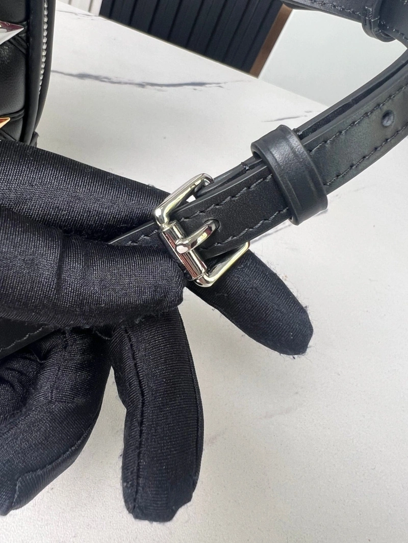 LX Top Handle Bags Compact 20052