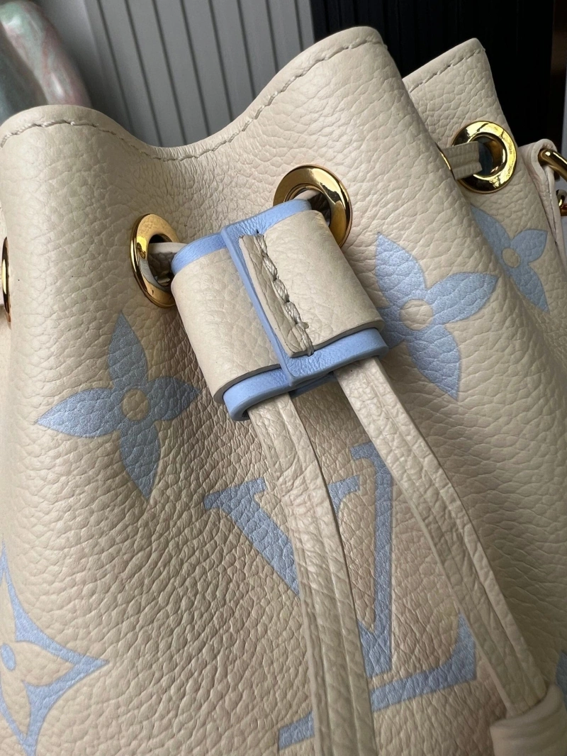 Refined LX Bucket Bags 20914