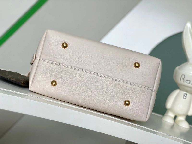 LX Top Handle Bags Bold 20017