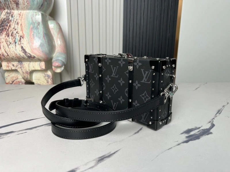 Comfortable LX Box Bags 20980