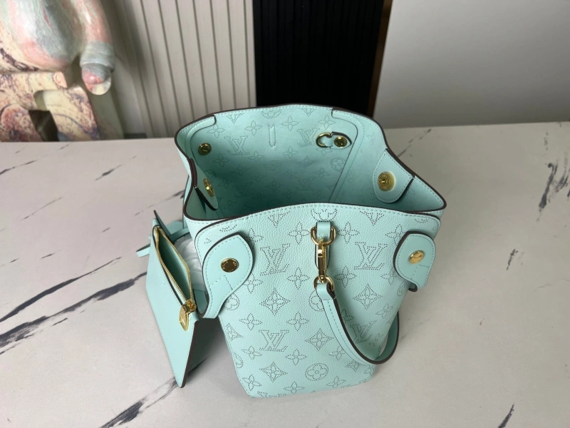 Lightweight LX Bucket Bags 20912
