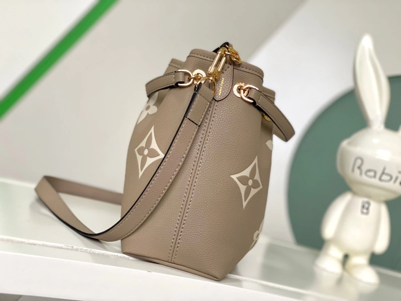 WellDesigned LX Bucket Bags 20895