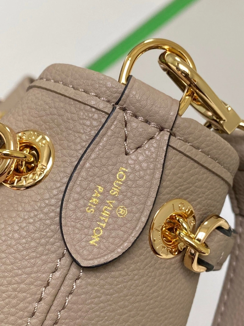 WellDesigned LX Bucket Bags 20895