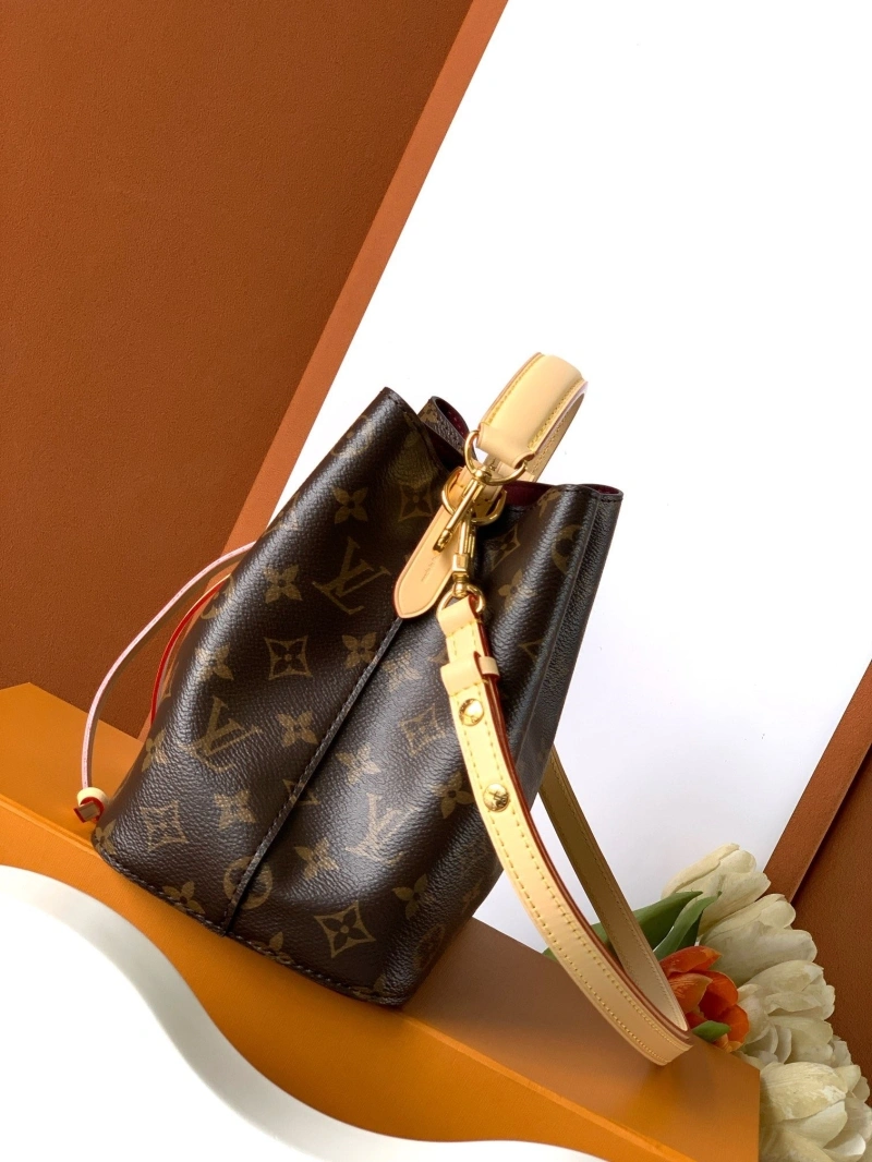 LX Bucket Bags Soft 20894