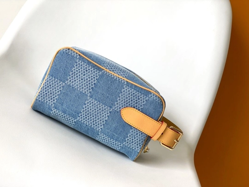 Comfortable LX Cosmetic Bags 20781