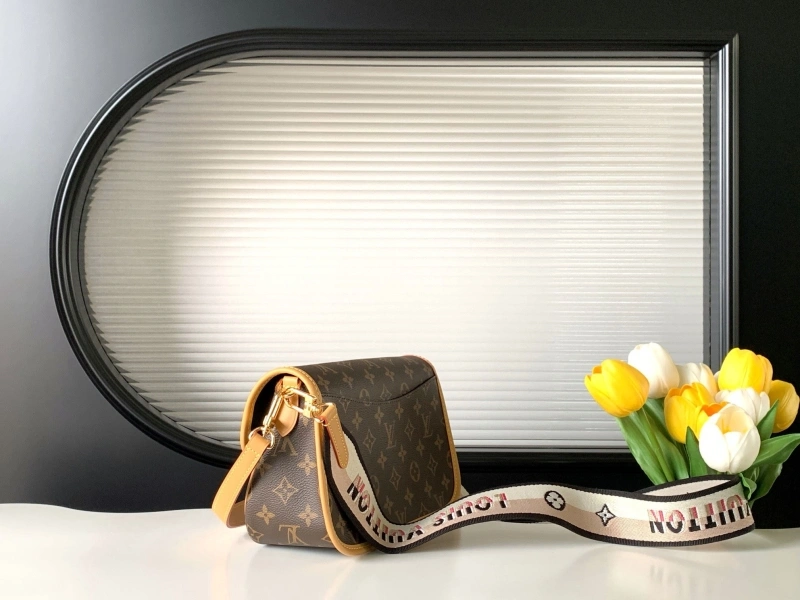 LX Satchel bags Sleek 20491