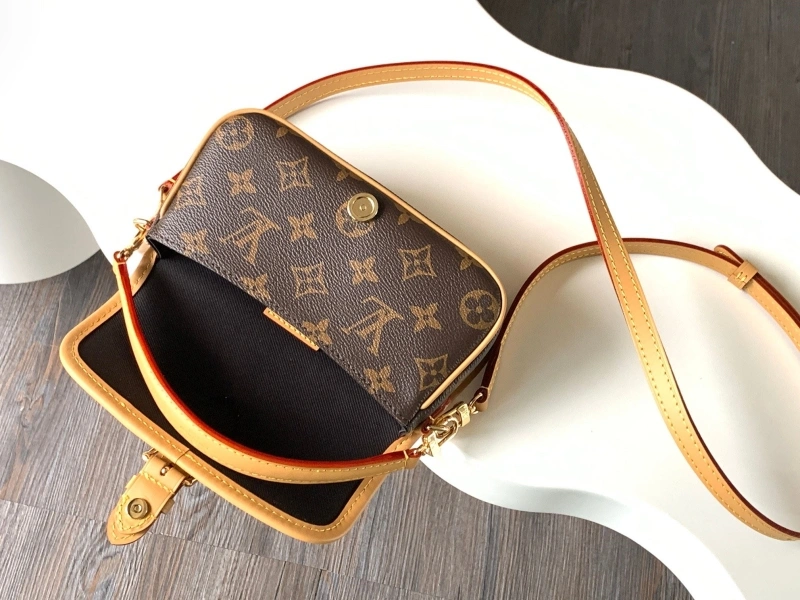 Versatile LX Satchel bags 20493