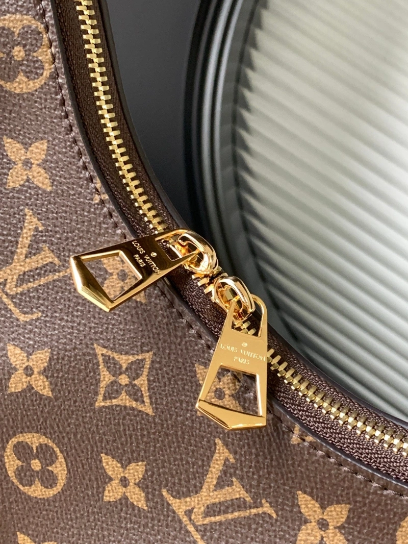 Trendsetting LX Satchel bags 20500
