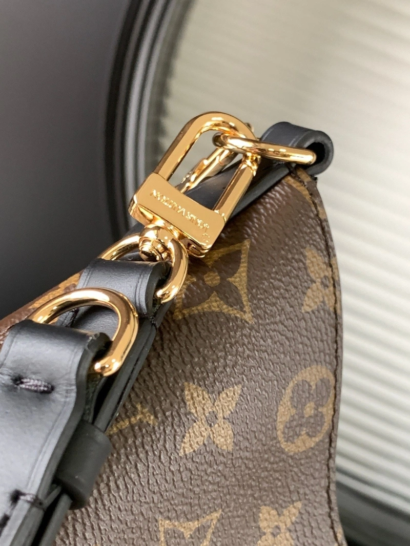 Trendsetting LX Satchel bags 20500
